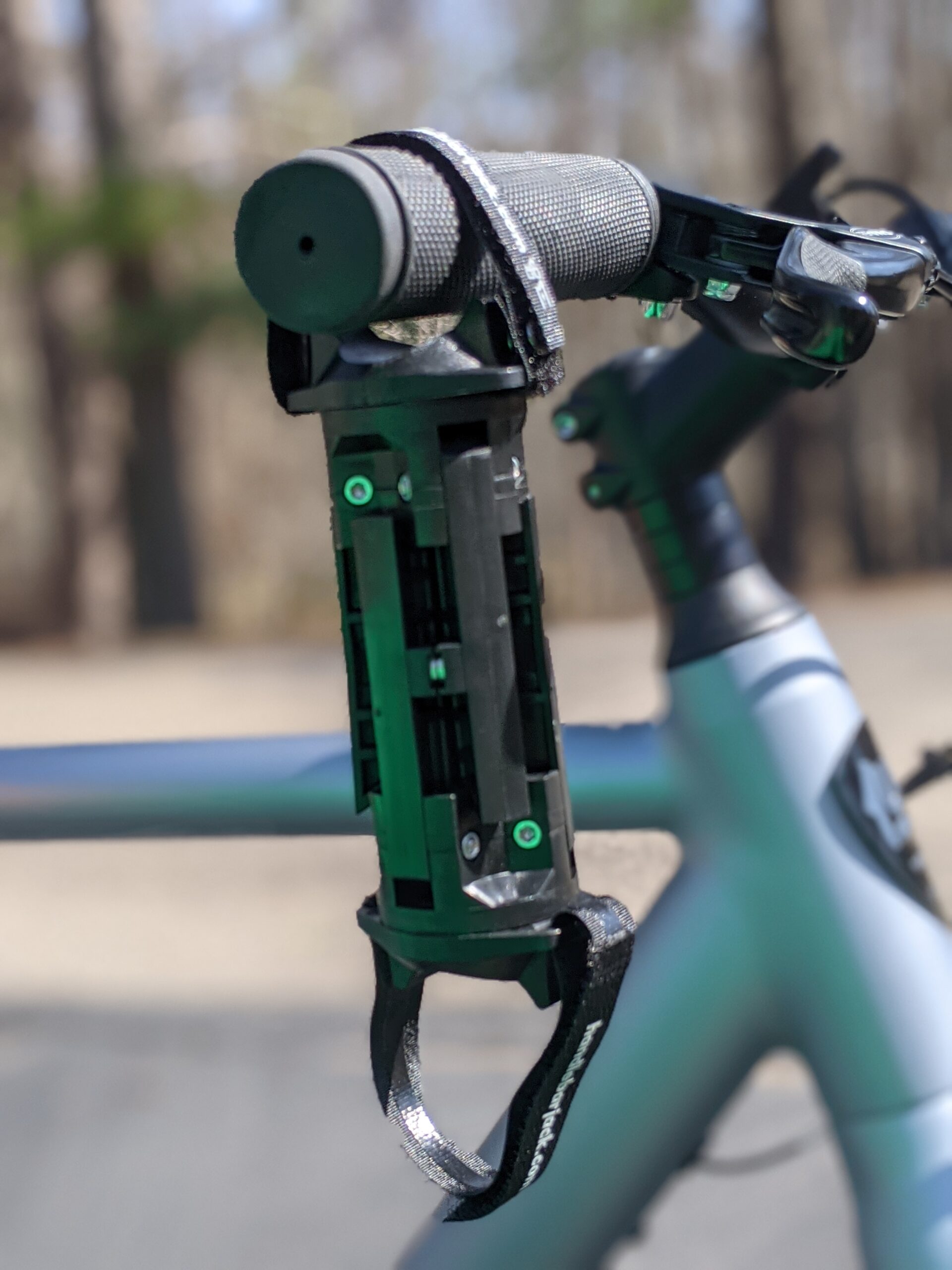 Handlebar Jack Review The Ultimate Travel Bike Repair Stand Ebike Escape