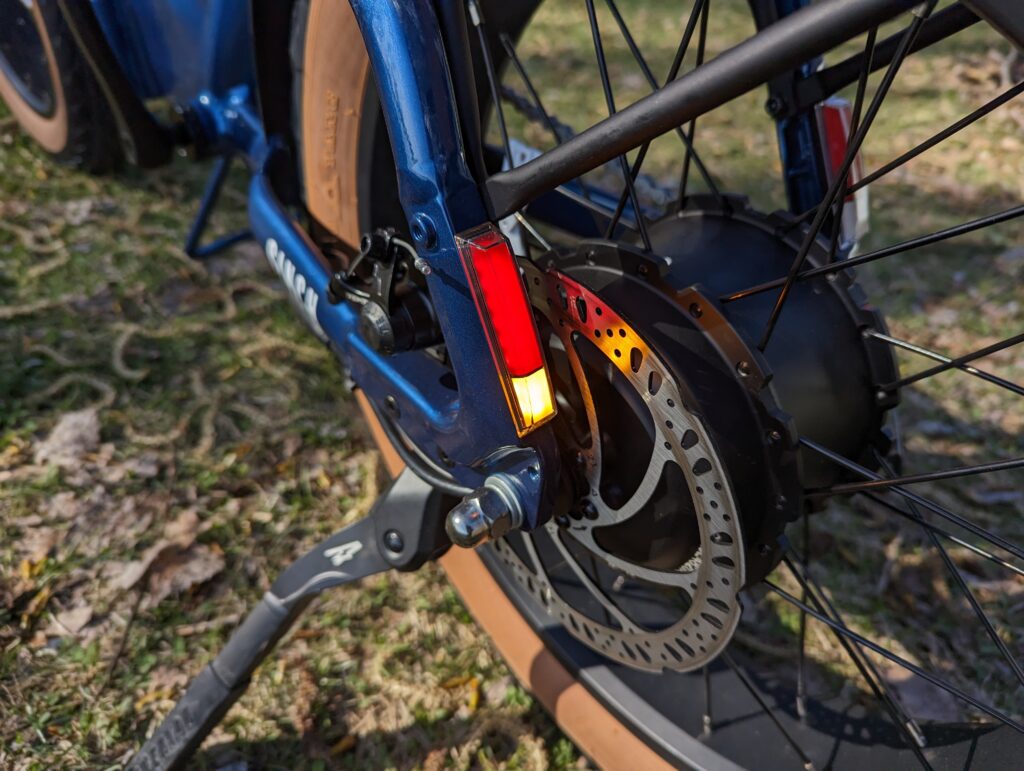 Rear, signalling and brake lights on Aventon Sinch.2