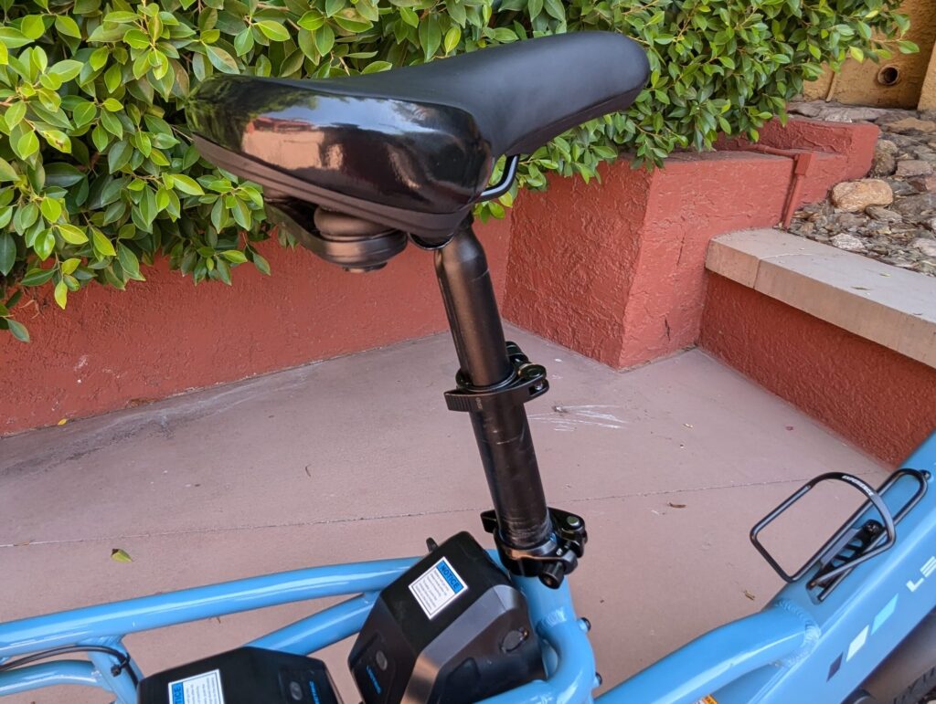 The Lectric XPedition 2.0 is equipped with powerful rear disc brakes and rotors, offering reliable stopping power to ensure rider safety on various terrains.