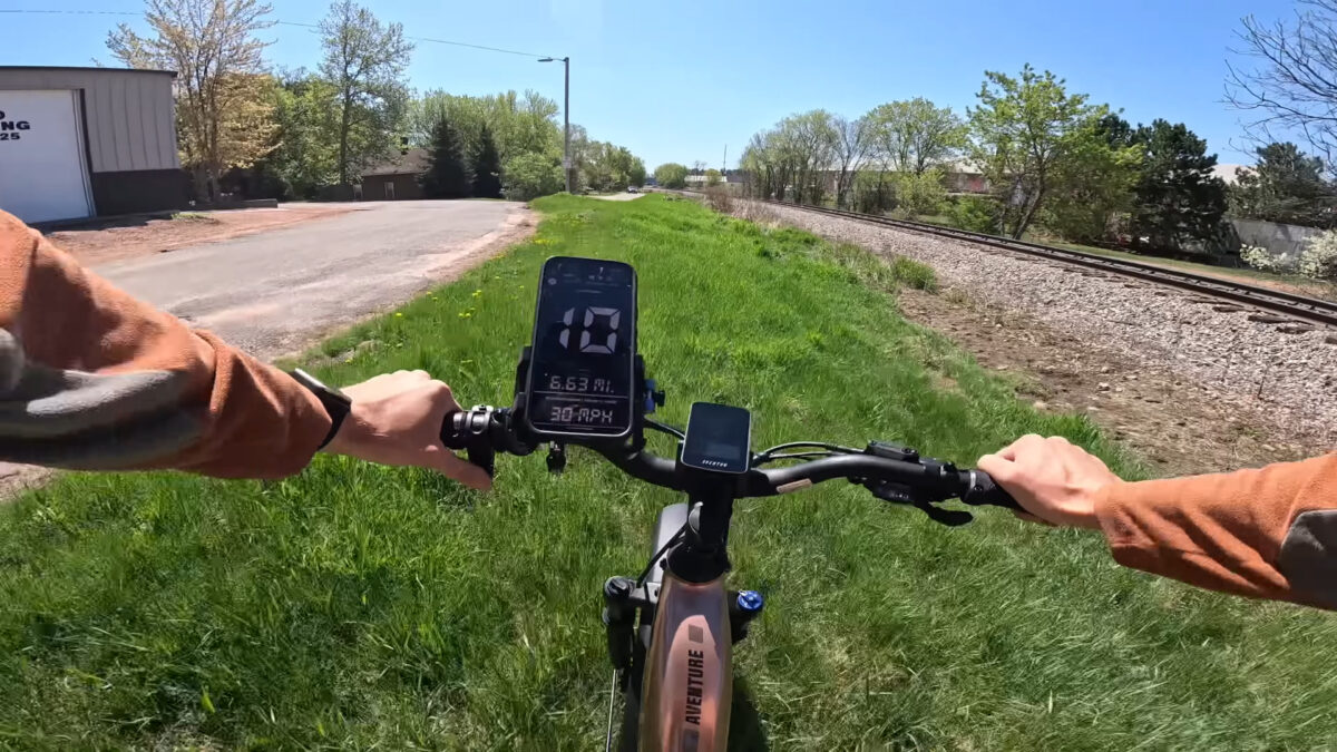 Grass Riding on the Aventon Aventure 3