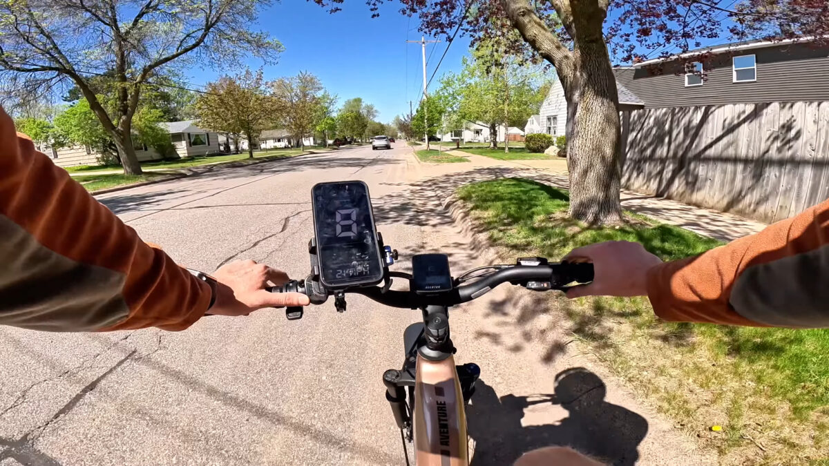 Aventon Aventure 3 on Pavement