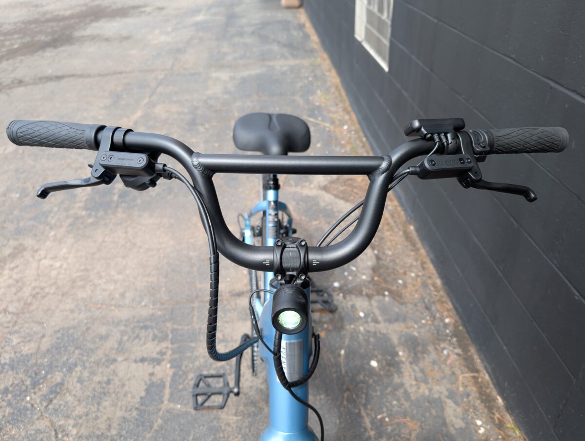 BMX Style Handlebars on the Aventon Pace 4