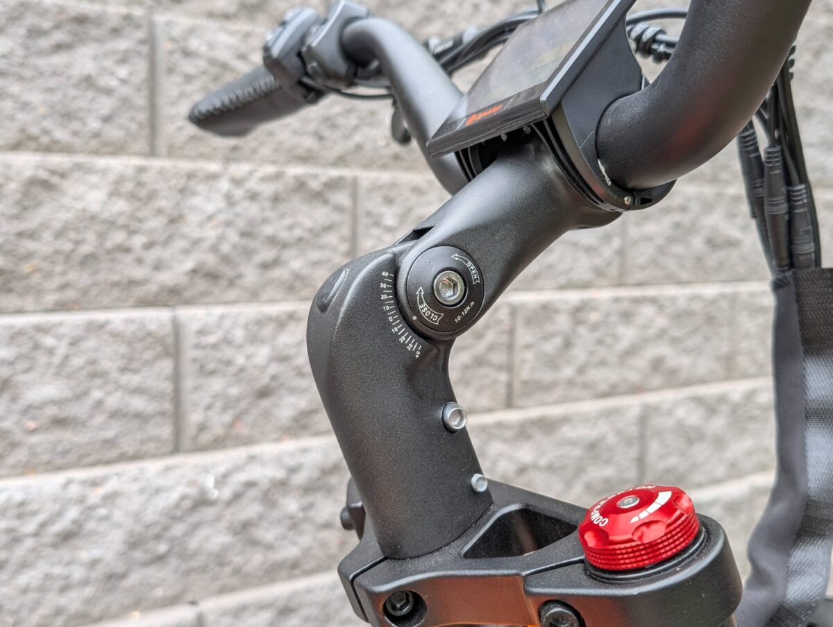 Adjustable Stem on the Cyrusher Kommoda 2.0