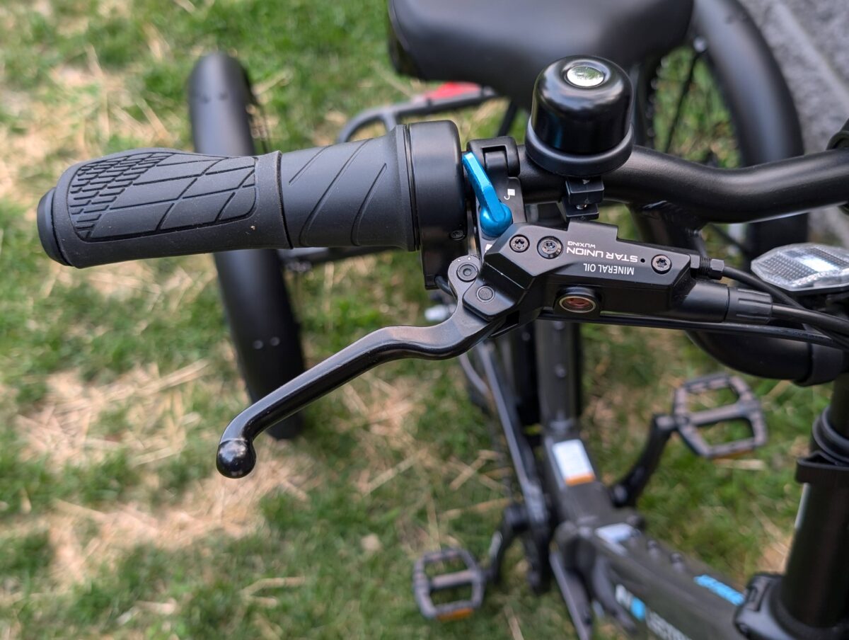 Star Union Hydraulic Disc Brake Levers on the Lectric XP Trike 2