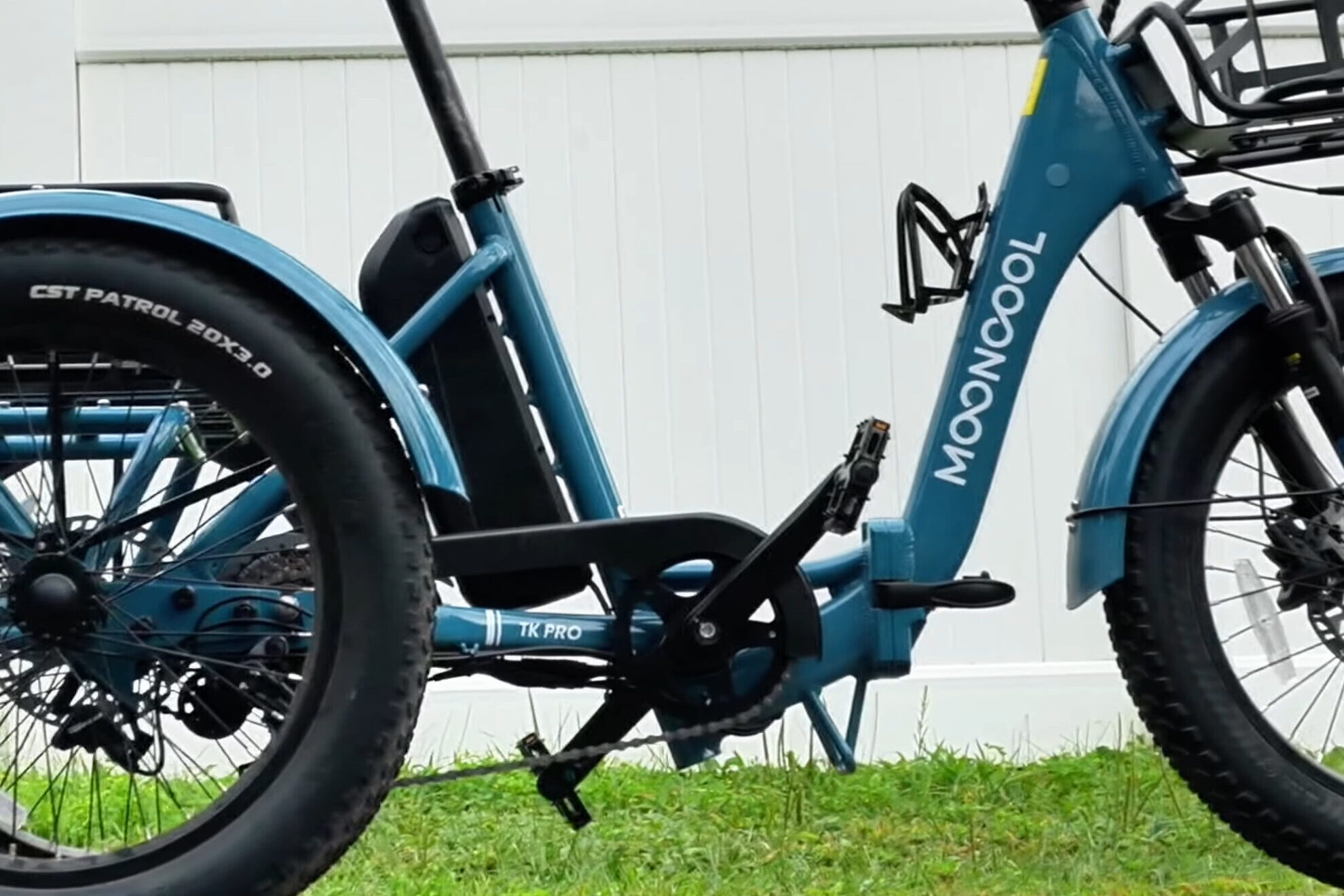 12.2" Standover Height on the Mooncool TK Pro