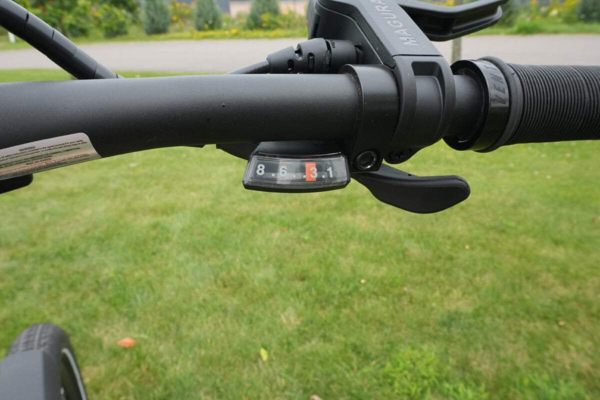 Lectric XPress 500 vs Aventon Level 3: Shimano Rapidfire Trigger Shifter