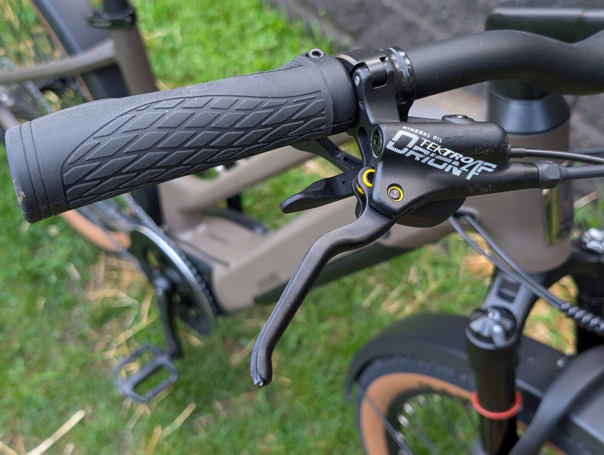 Tektro Orion Hydraulic Brake Levers on the Prodigy V2