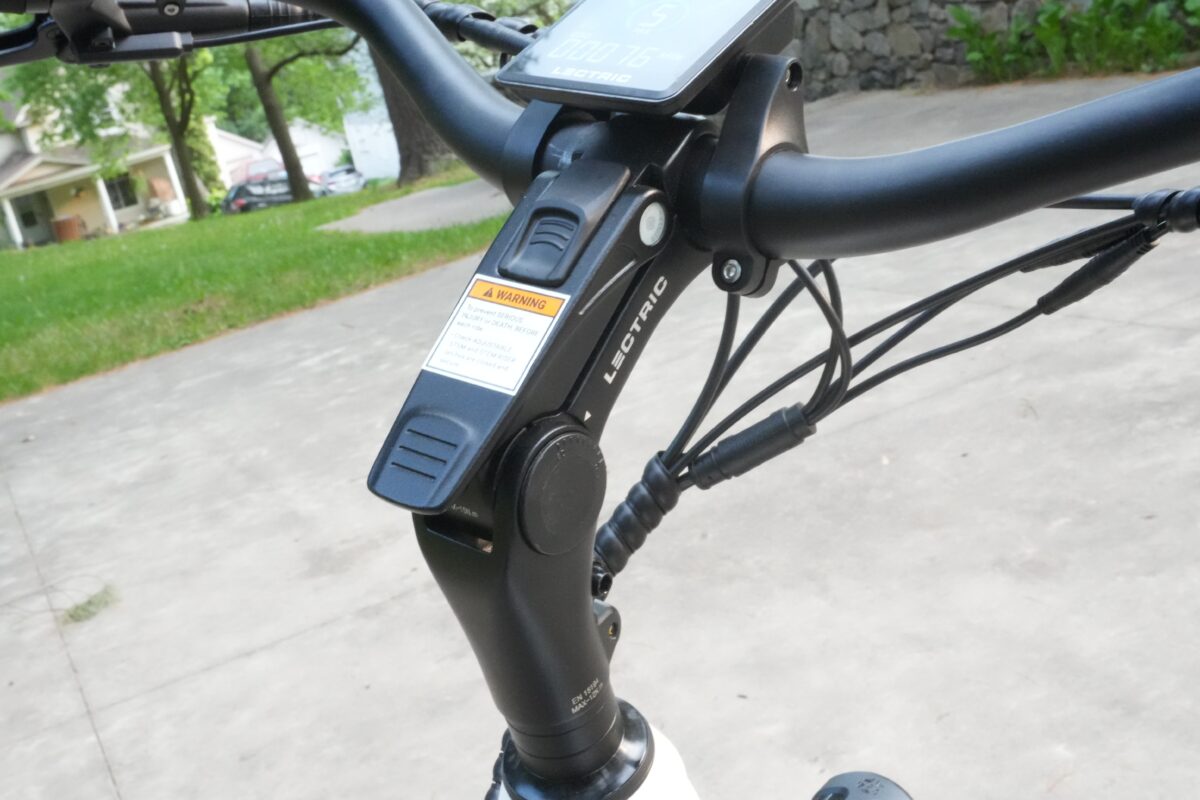 Quick-release Adjustable Stem on the Lectric XPress 500 Step-Thru