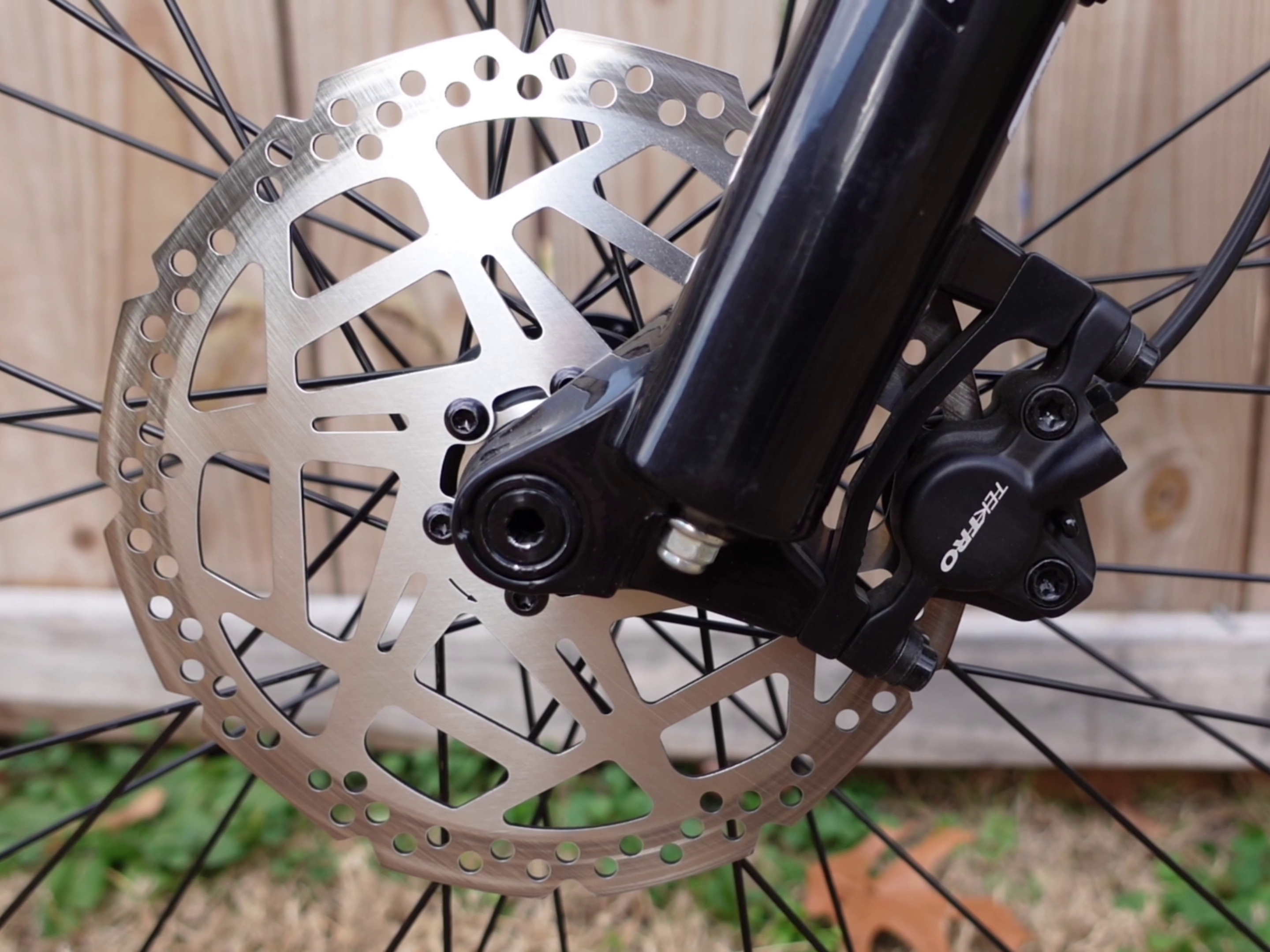 2-Piston Tektro Hydraulic Brakes Walmart Ozark Trail M.2 Ridge+