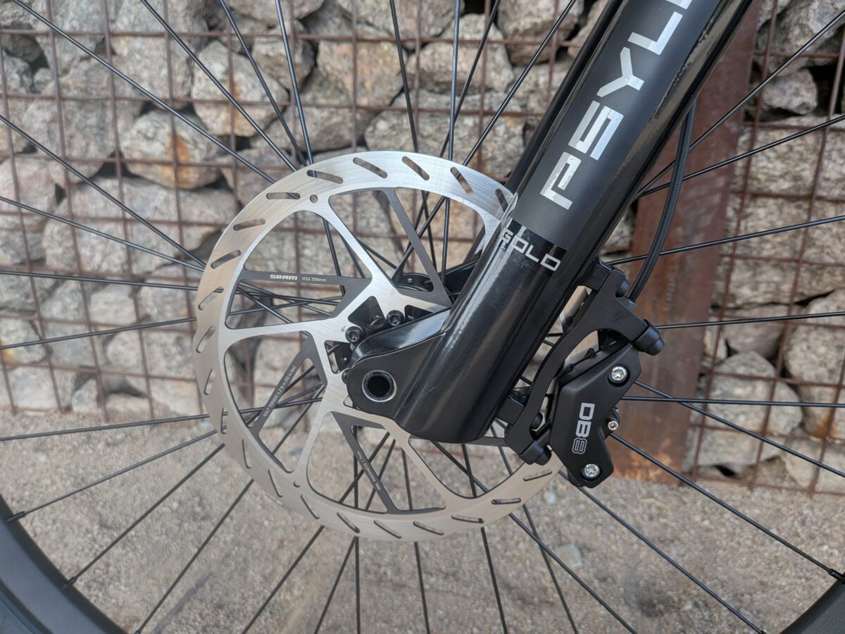 SRAM DB8 4-Piston Hydraulic Brakes
(Aventon Current ADV)