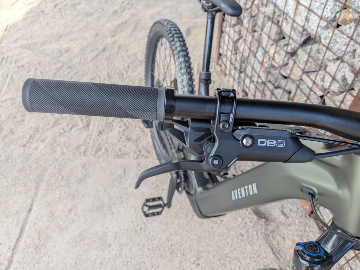SRAM DB8 Brake Levers on the Aventon Current ADV