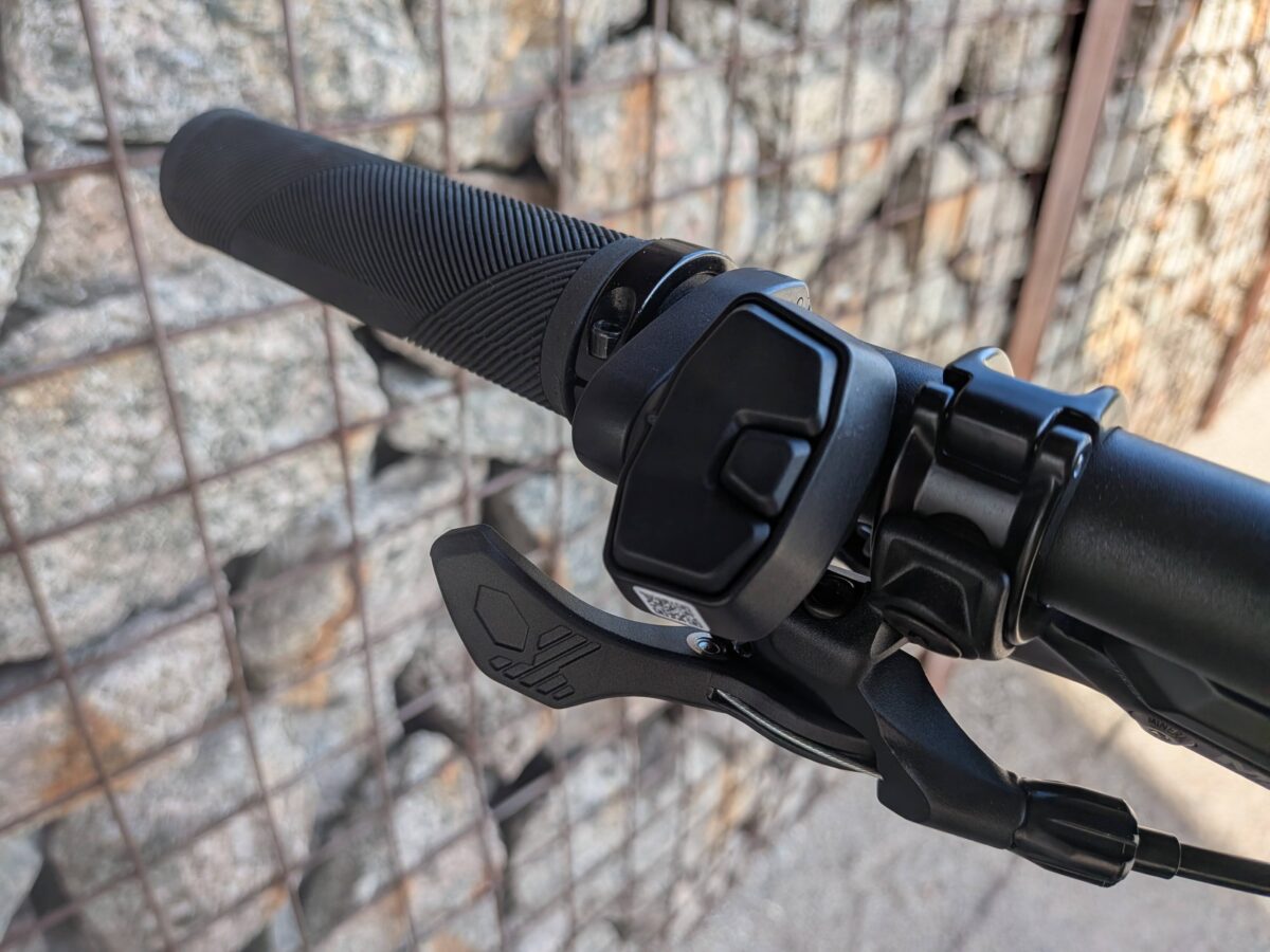 Bluetooth Pedal Assist Controls for the Aventon Current