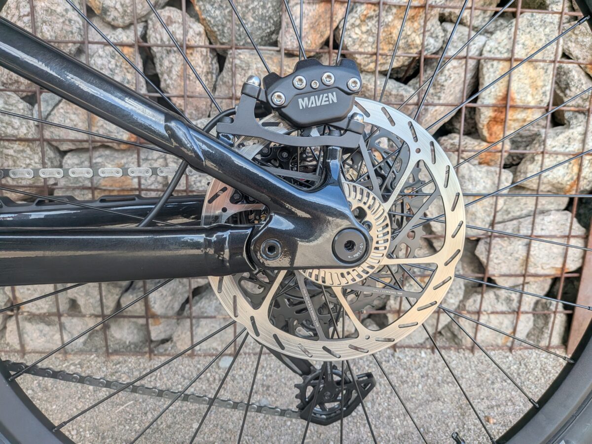 Front and Rear: 200mm Rotors (Aventon Current EXP)