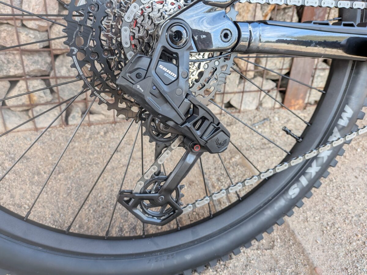 SRAM S1000 12-speed Wireless Derailleur
(Aventon Current EXP)
