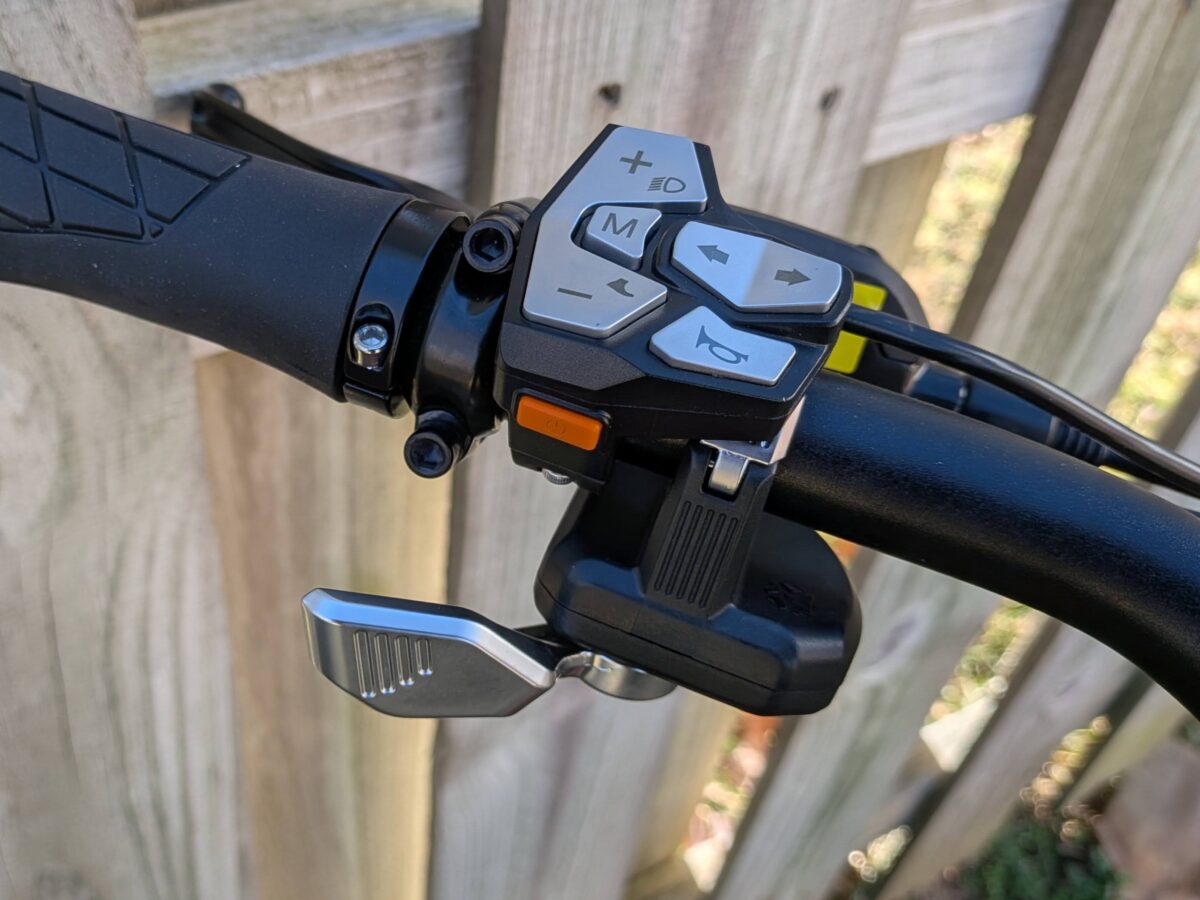 Left-side Underbar Thumb Throttle on the Heybike Venus