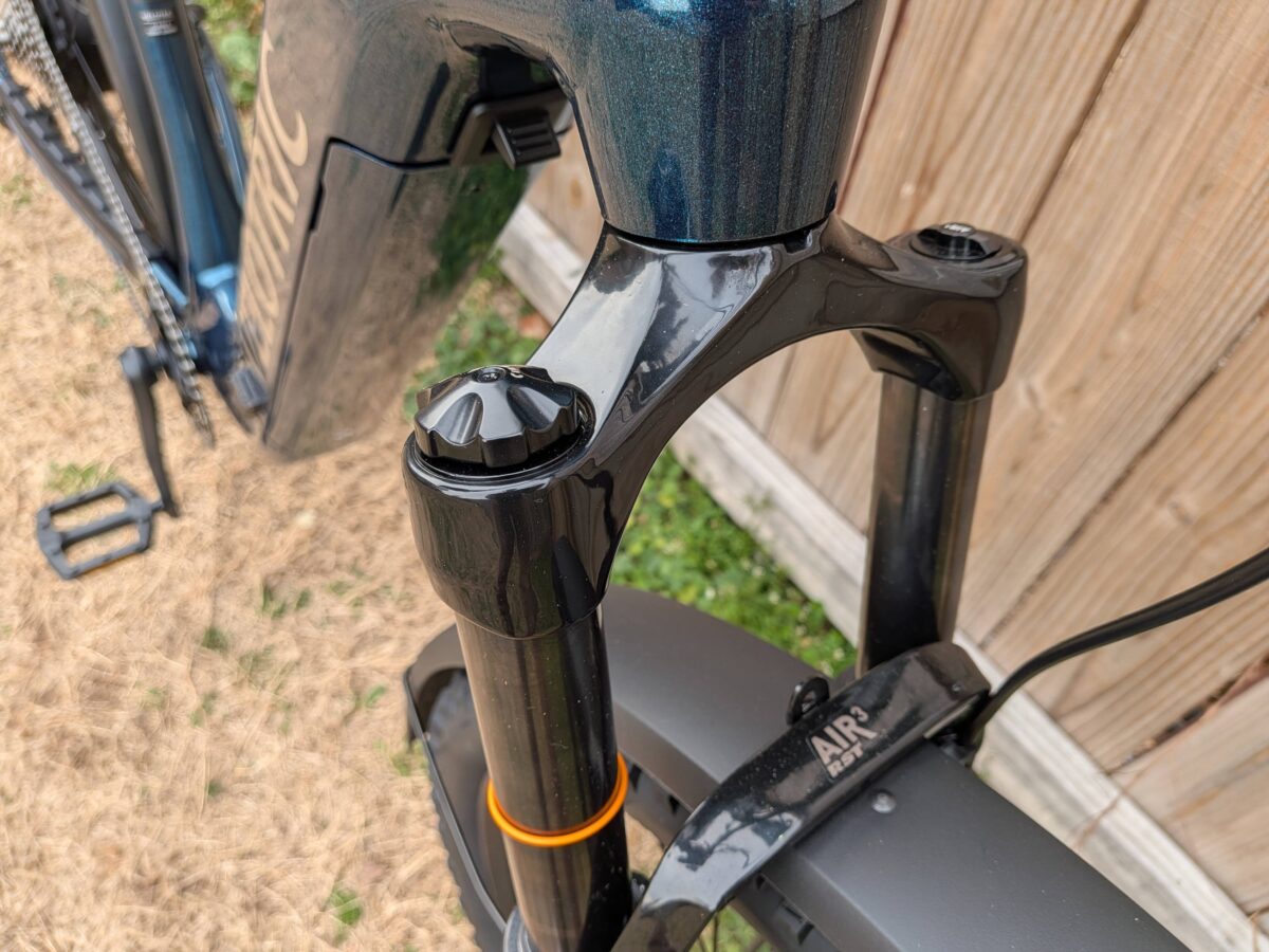 Lockout on the Velotric Summit 2's RST Vibe Air Suspension Fork