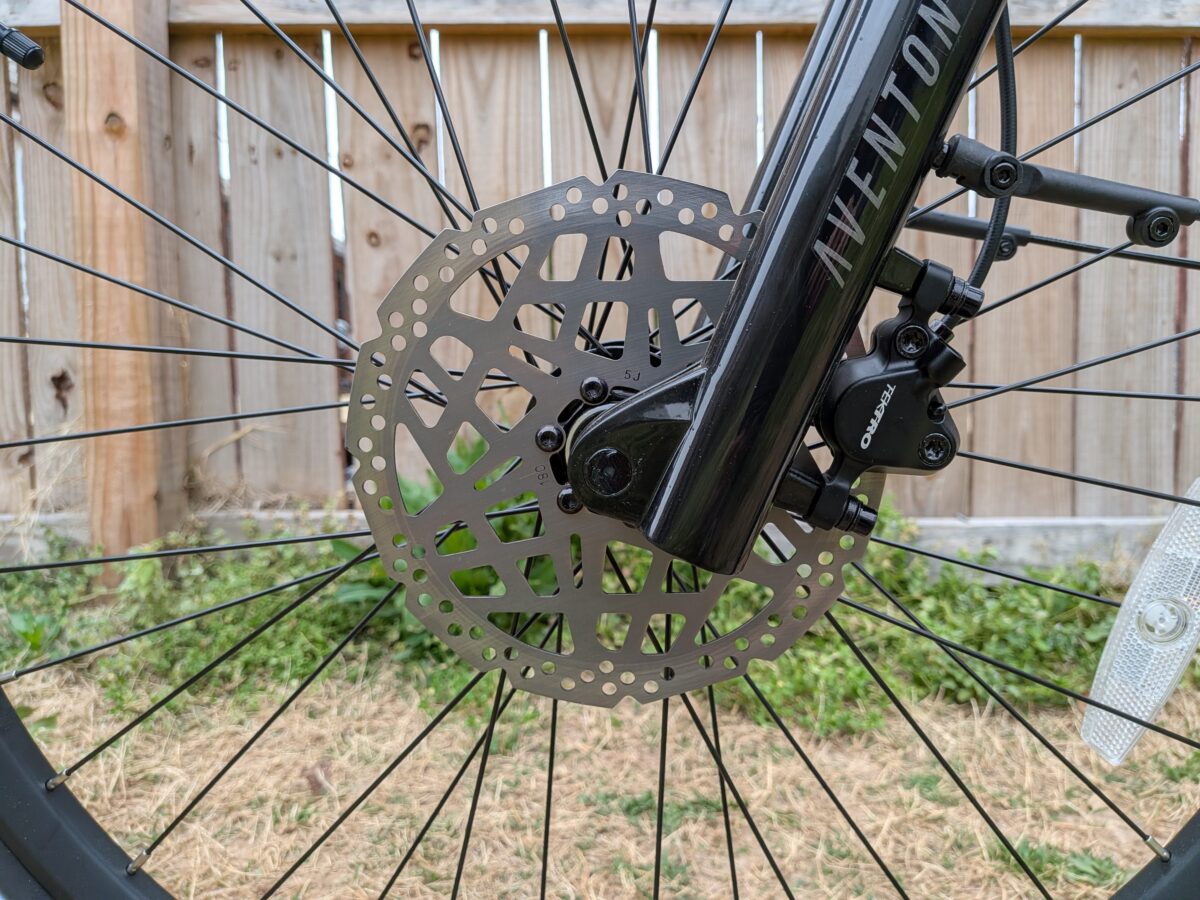 Tektro Hydraulic Disc Brakes on the Aventon Level 4 REC