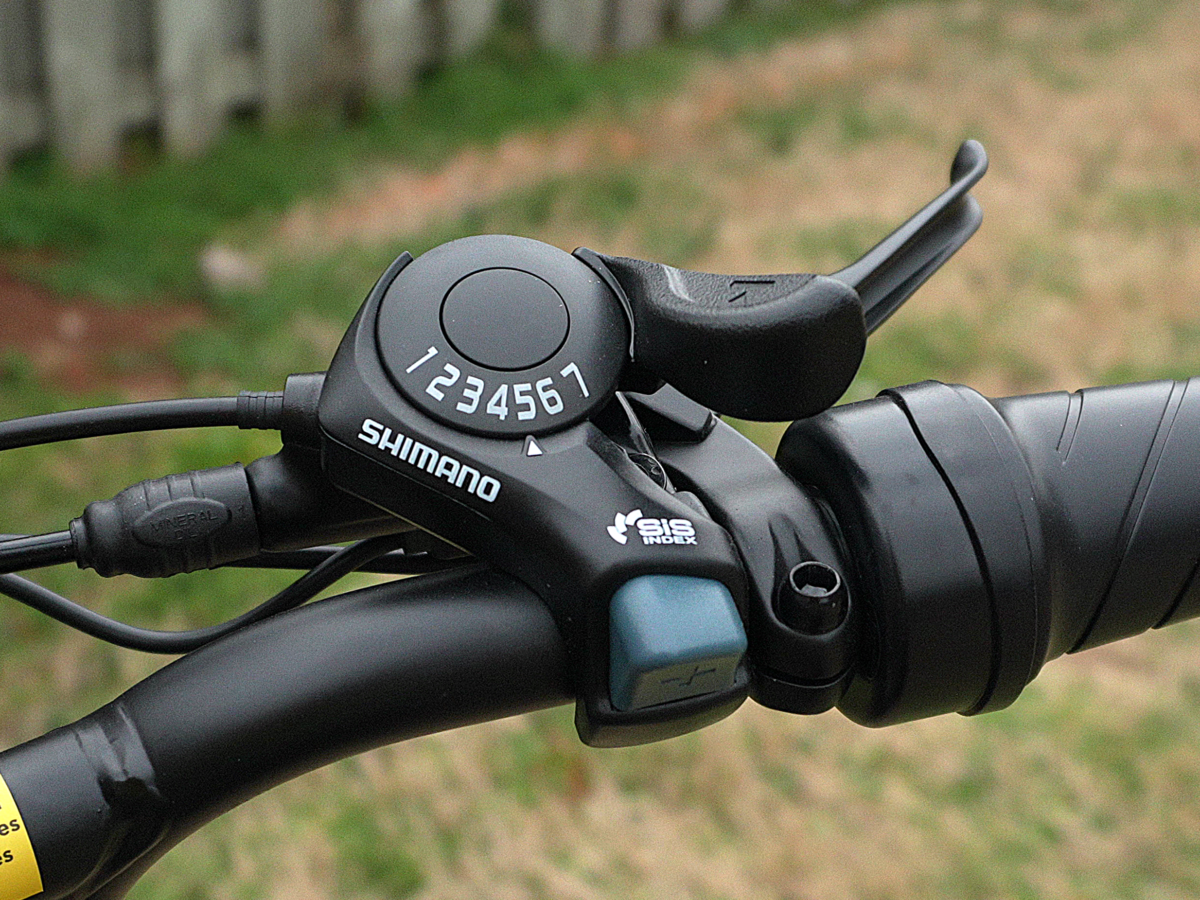 Shimano 7-speed SIS-index Thumb Shifter on the Gotrax Ranger