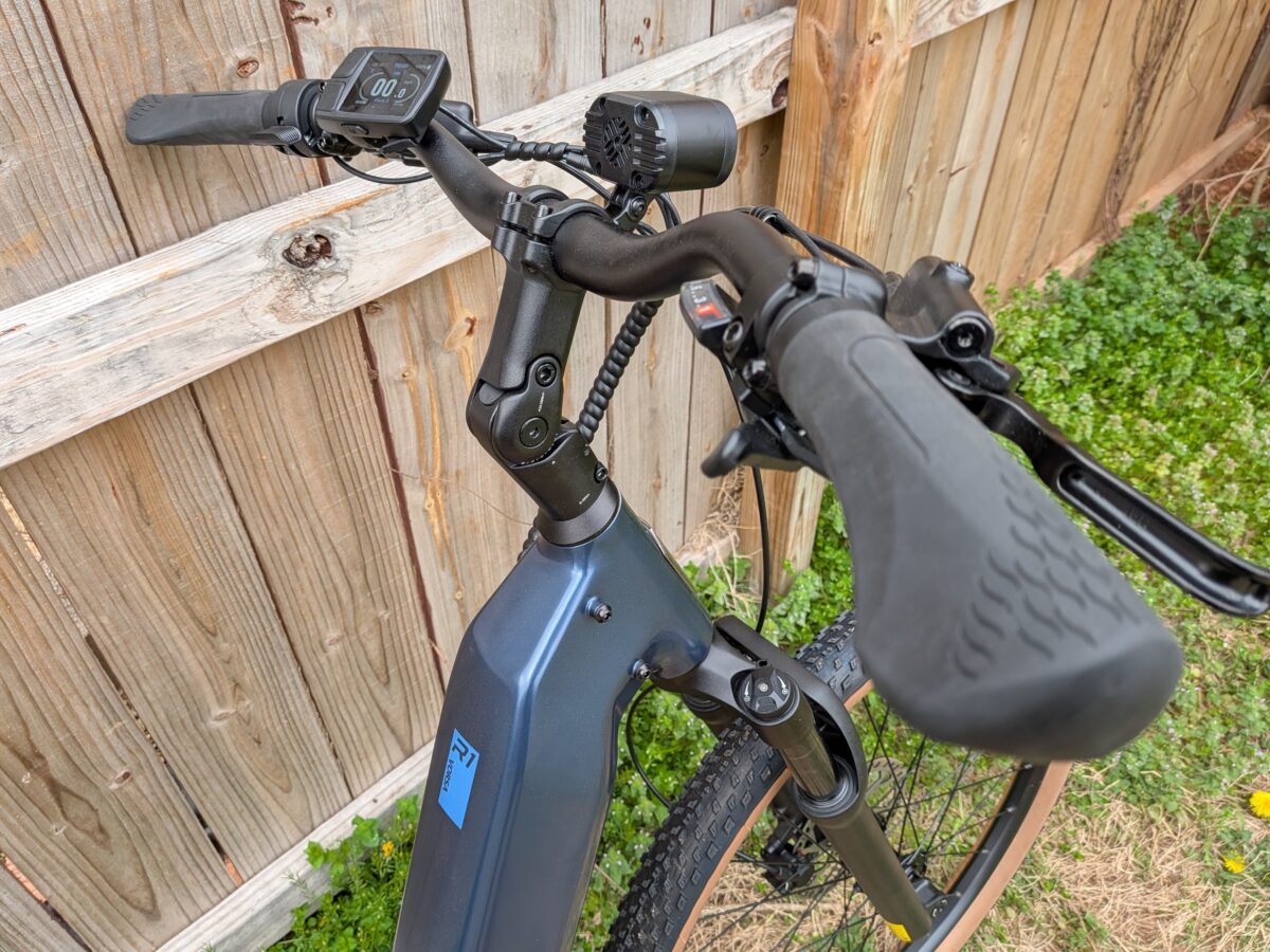 Adjustable Stem and Handlebars Ride1Up Vorsa Lite