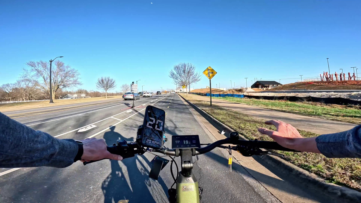 Throttle Test on the Velotric Discover M