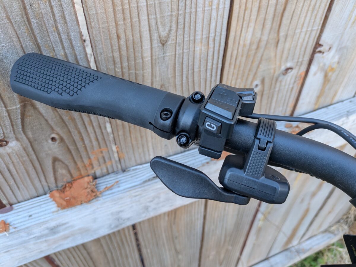 Throttle Velotric Discover M