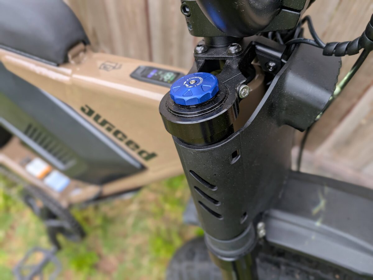 Compression Adjustment on the Juiced Scrambler Hardtail