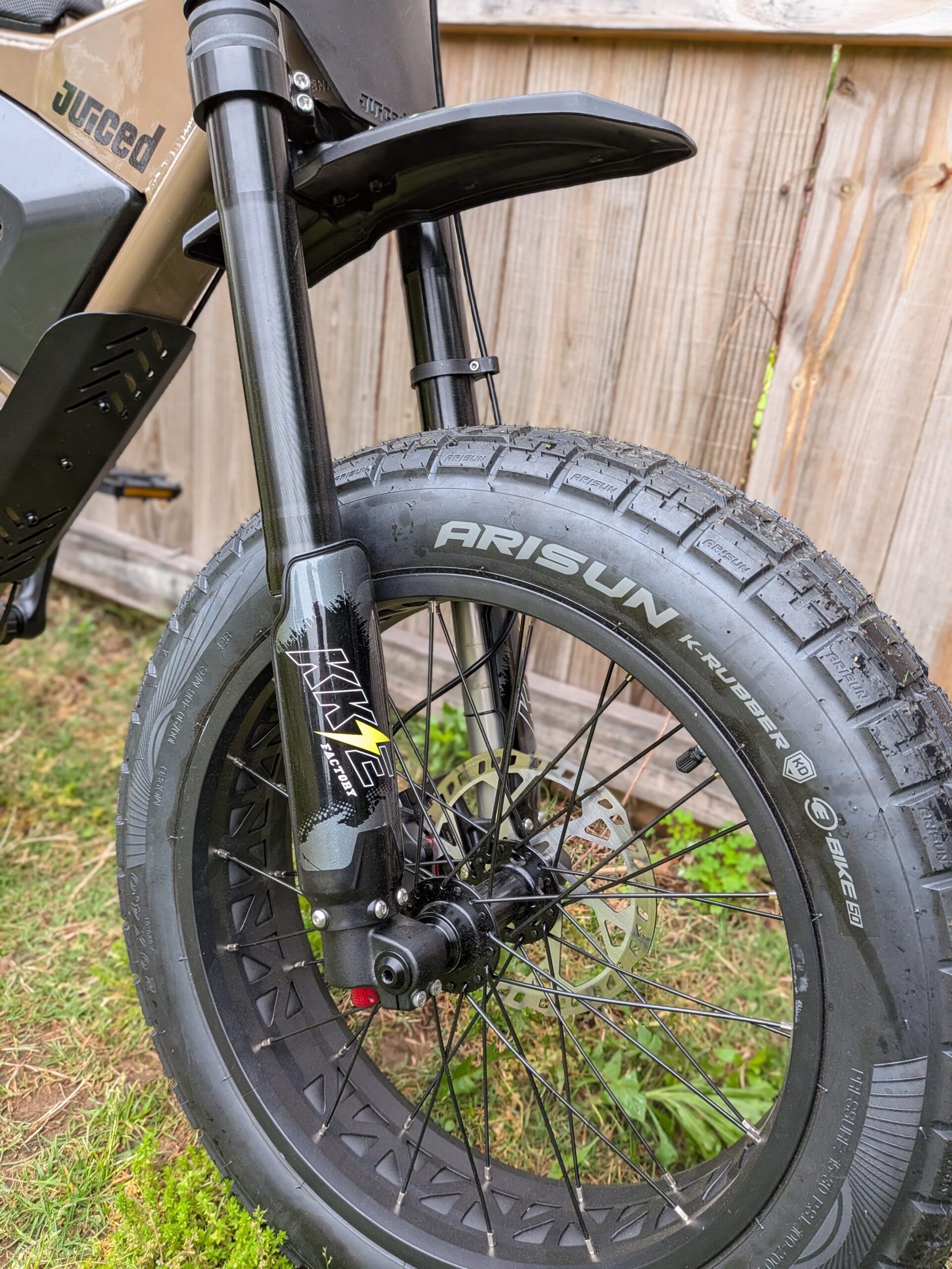 KKE inverted suspension fork on the Juiced Scrambler hardtail