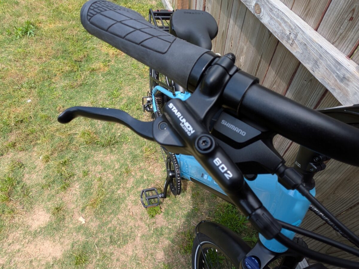 Custom Star Union 602 Brake Levers on the Lectric XPress 2
