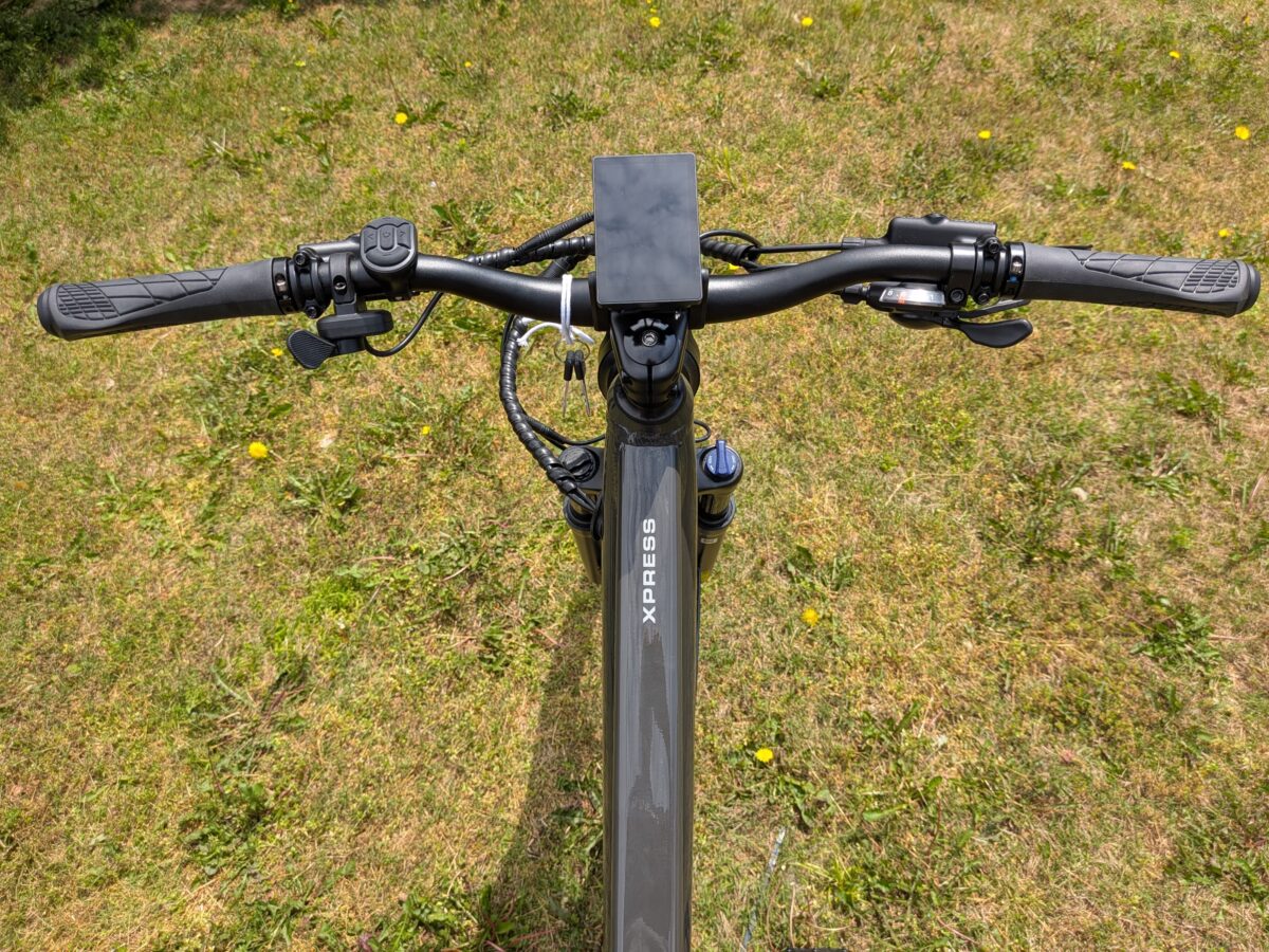 Straighter Handlebars with Slight Rise