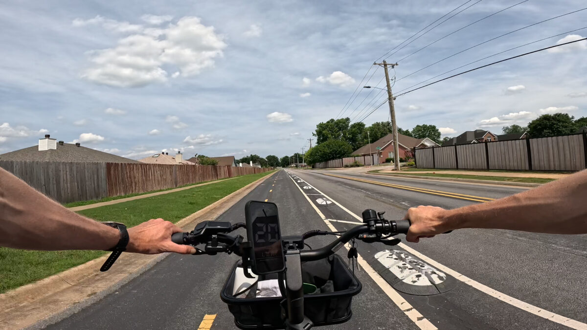 Throttle only acceleration test on the Flyer Loop by Radio Flyer