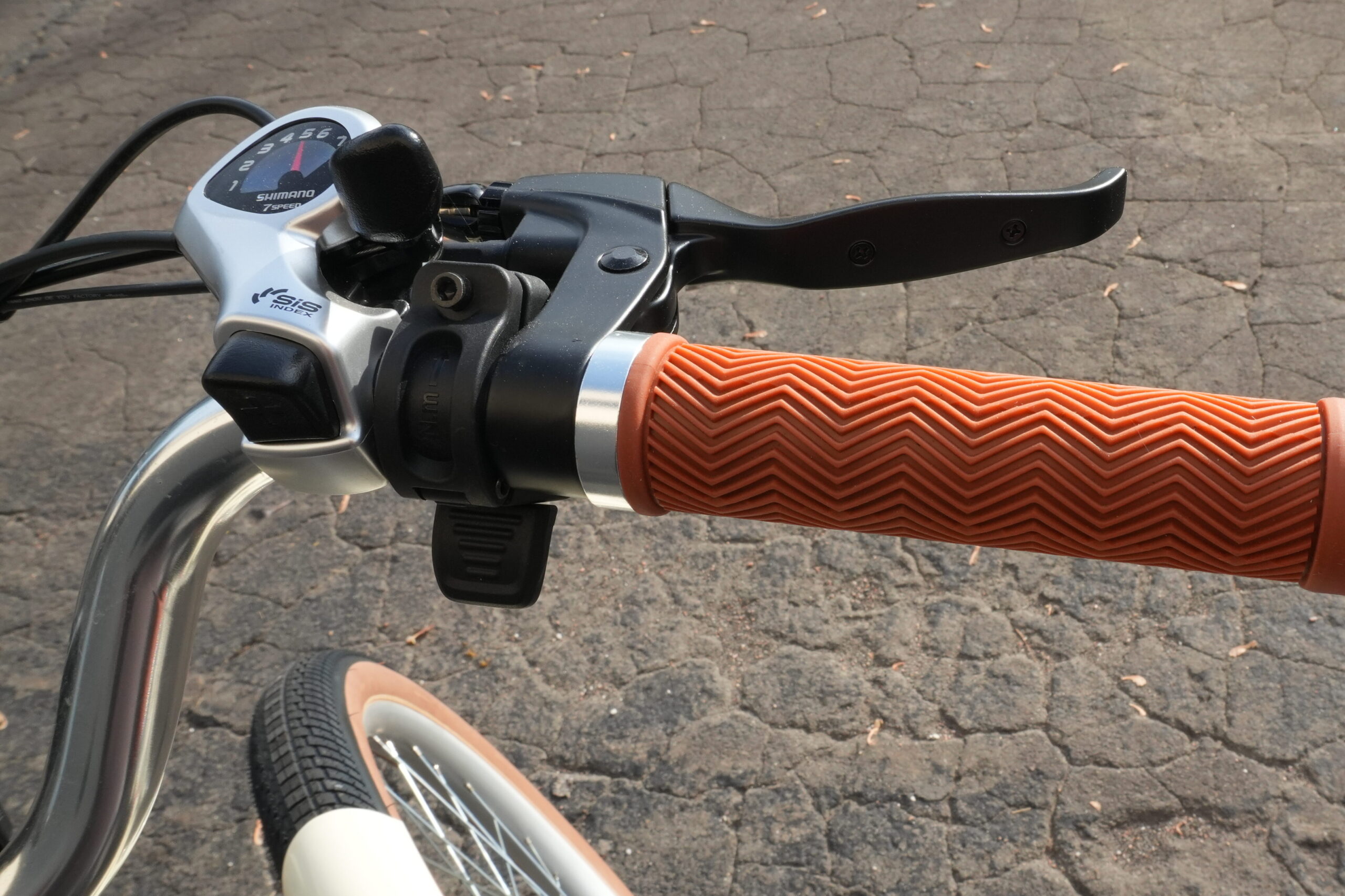 Right Mounted Thumb Throttle Retrospec Beaumont Rev 3