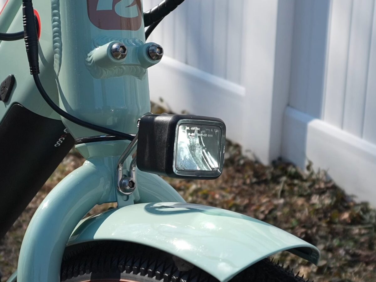 Retrospec Chatham Rev+ 2 integrated headlight