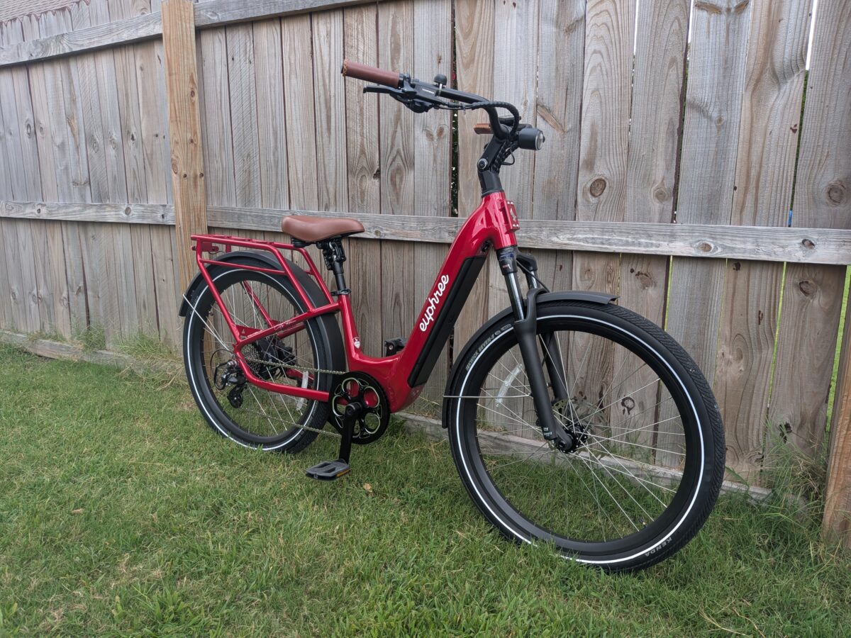 Front quarter view of the Euphree City Robin 3 in Heritage Red