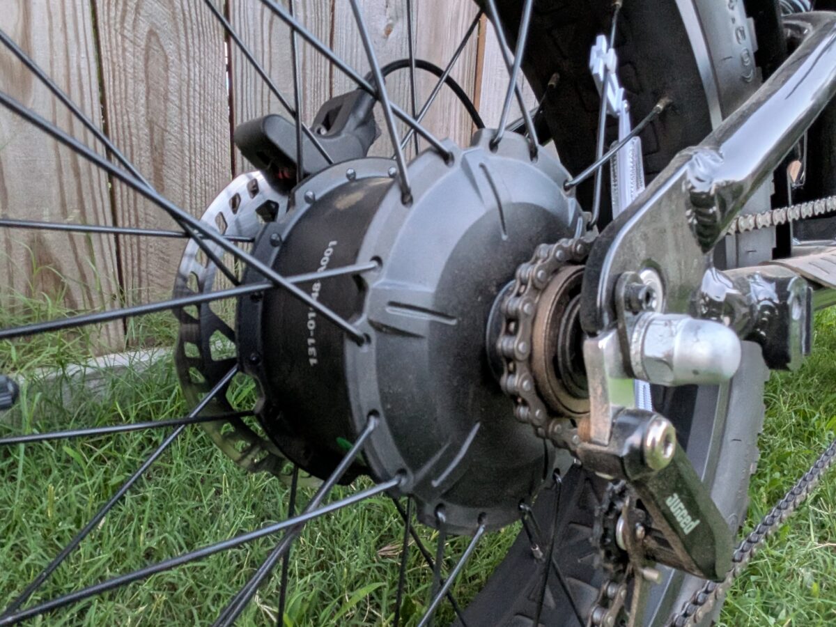 Rear hub motor on the Juiced Scrambler Full Suspension