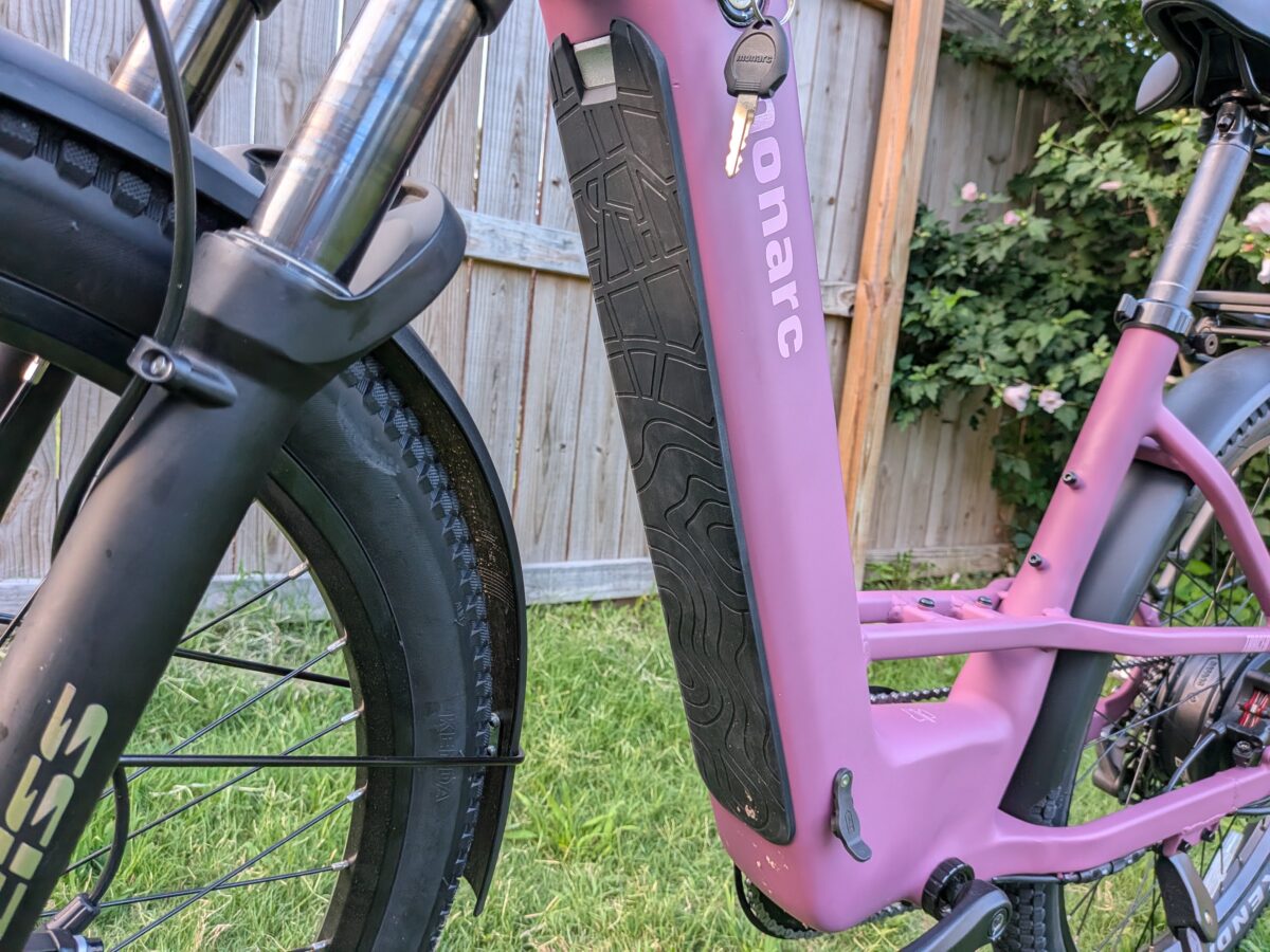 48V 15Ah LG-cell battery integrated into the downtube of the Monarc Tracer