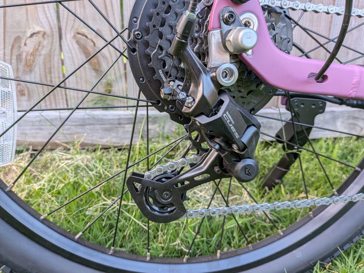 Shimano Cues 9-speed rear derailleur on the Monarc Tracer
