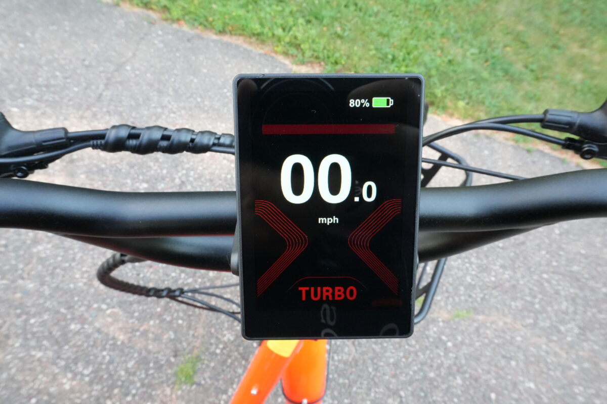 Mooncool TK2 color TFT display showing speed and assist level
