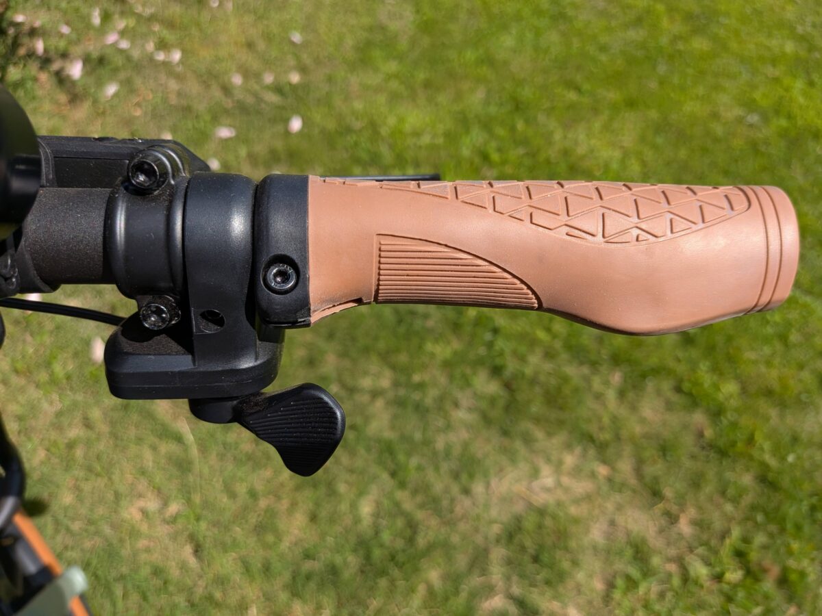 Lock on ergonomic grips on the Segway MUXI handlebars.