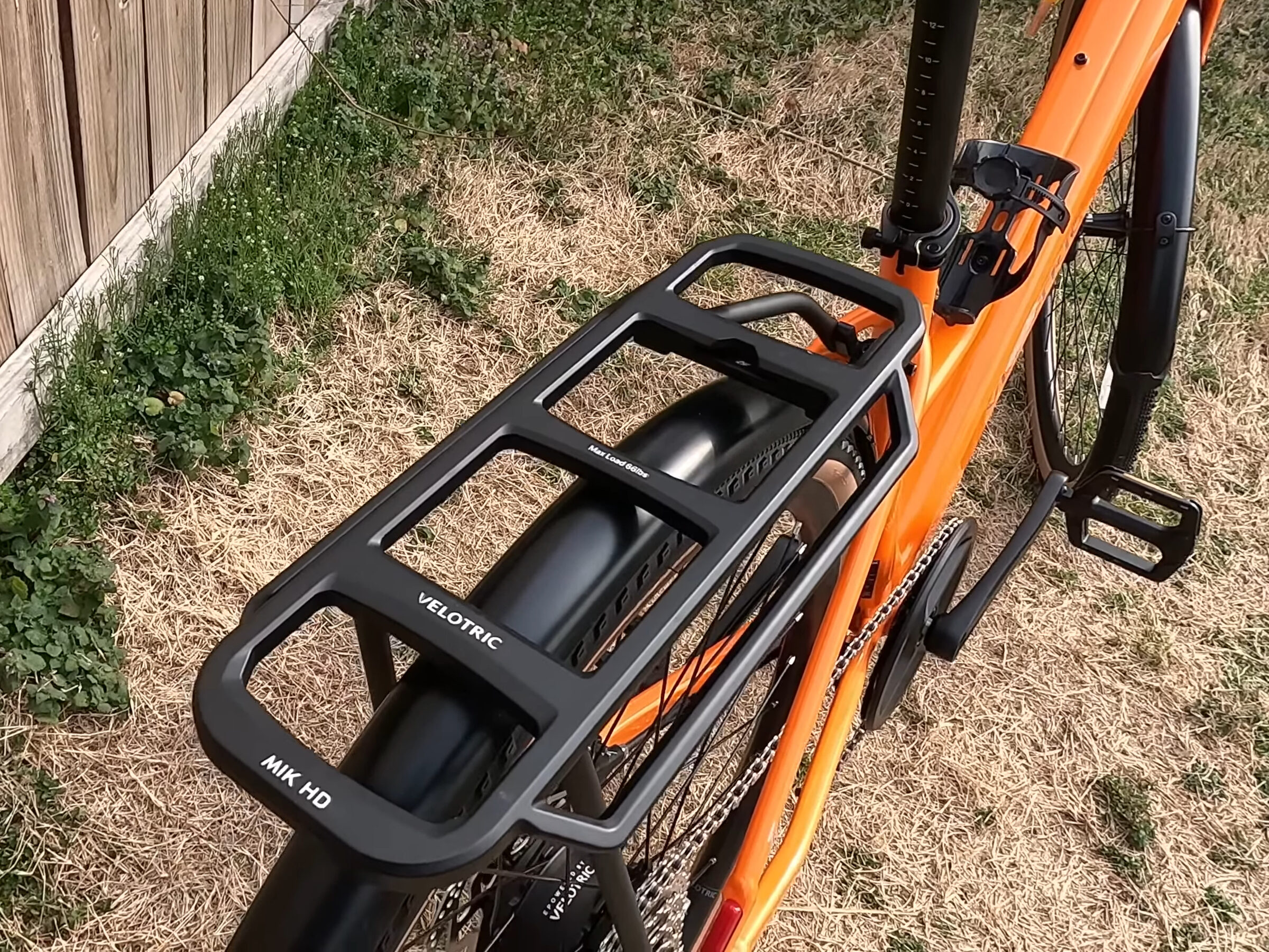 MIK HD rear rack on the Velotric Tempo
