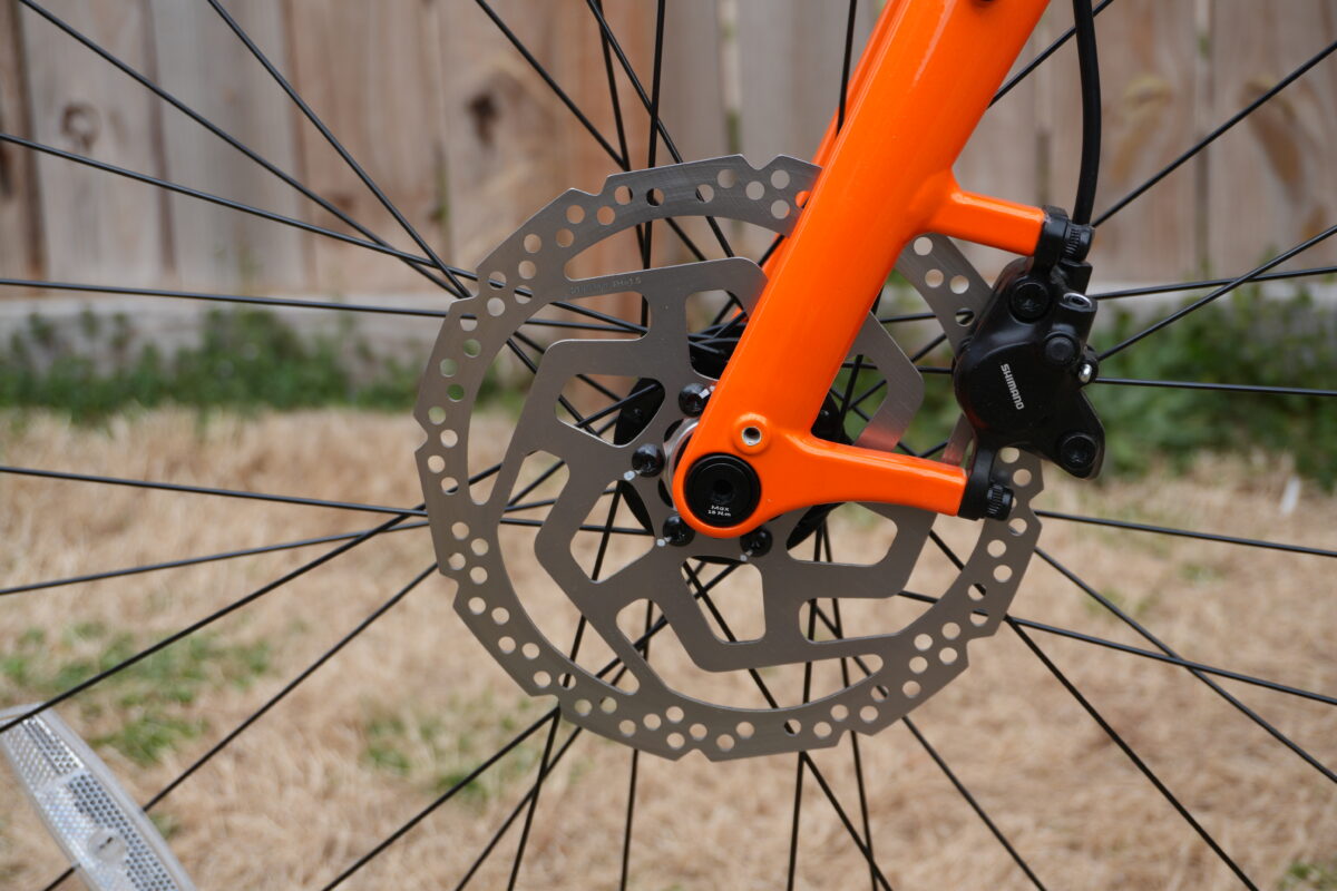 Shimano hydraulic disc brake and 180mm rotor on the Velotric Tempo
