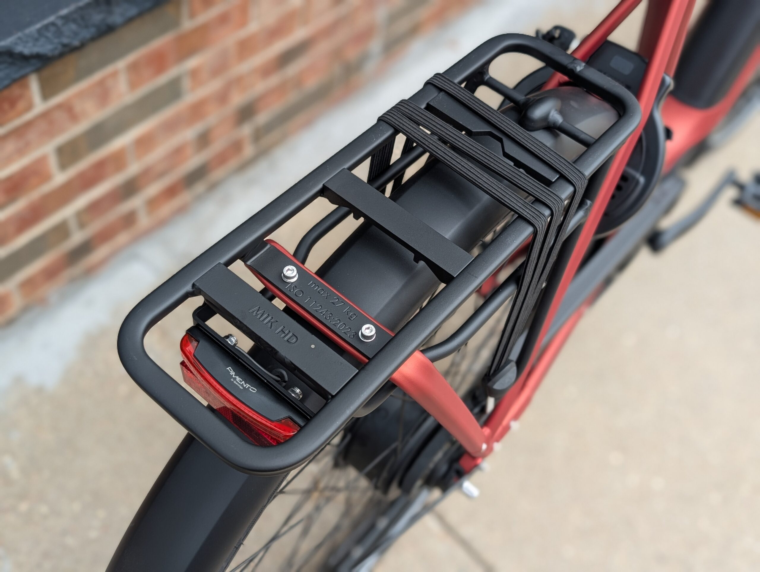 MIK HD rear rack on the Gazelle Arroyo C380 Elite