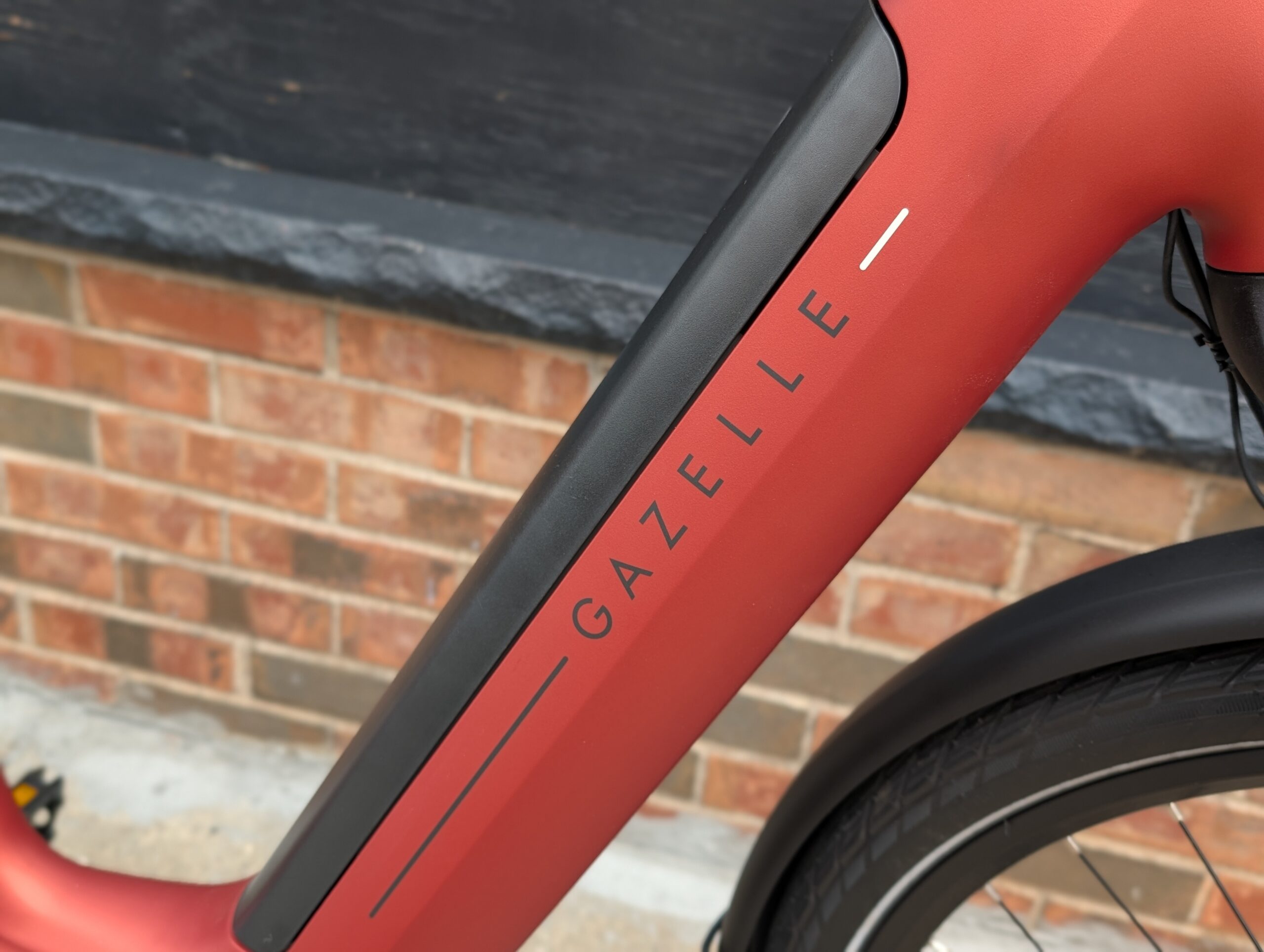 Bosch PowerTube 540Wh battery removed from the Gazelle Arroyo C380 Elite