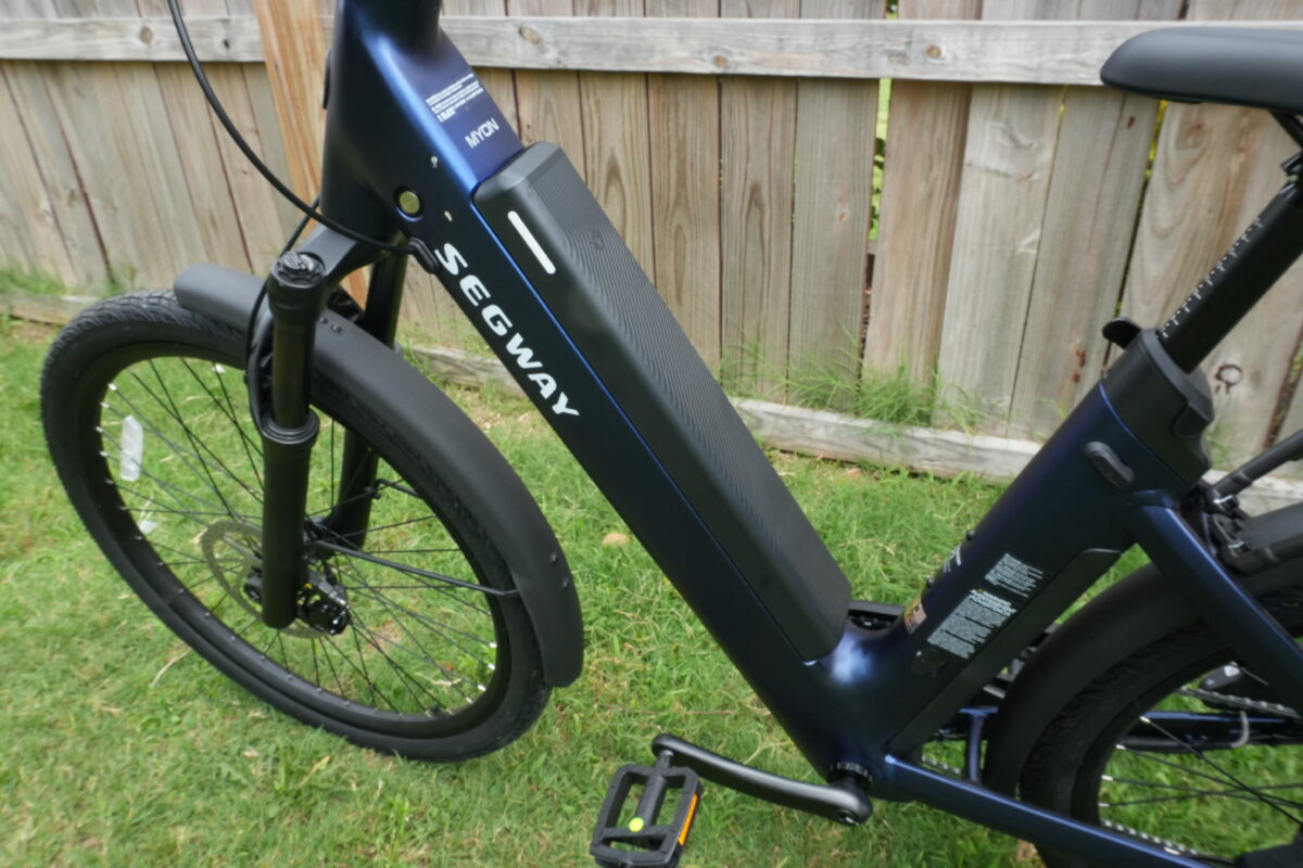 Top-mounted 722Wh battery on the Segway Myon.
