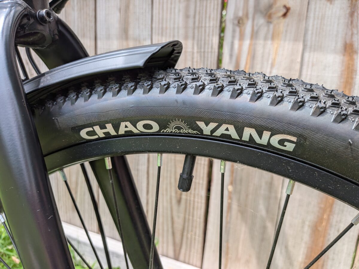 Chaoyang 26 x 1.95 inch hybrid tread tire on the Concord Commutr