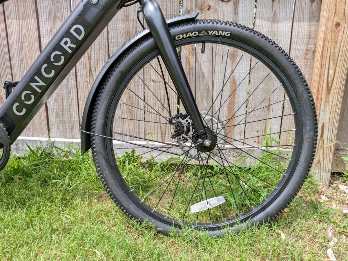26 inch wheel and hybrid tread tire on the Walmart Concord Commutr