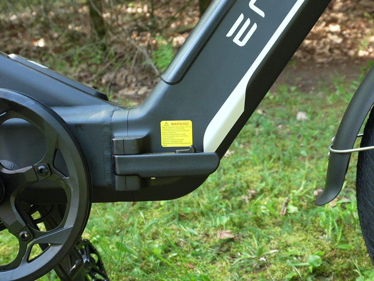 Engwe L20 3.0 frame with cable routing underneath