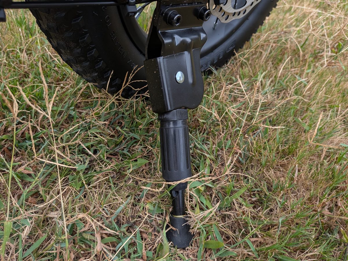 Gotrax Ranger 16 kickstand