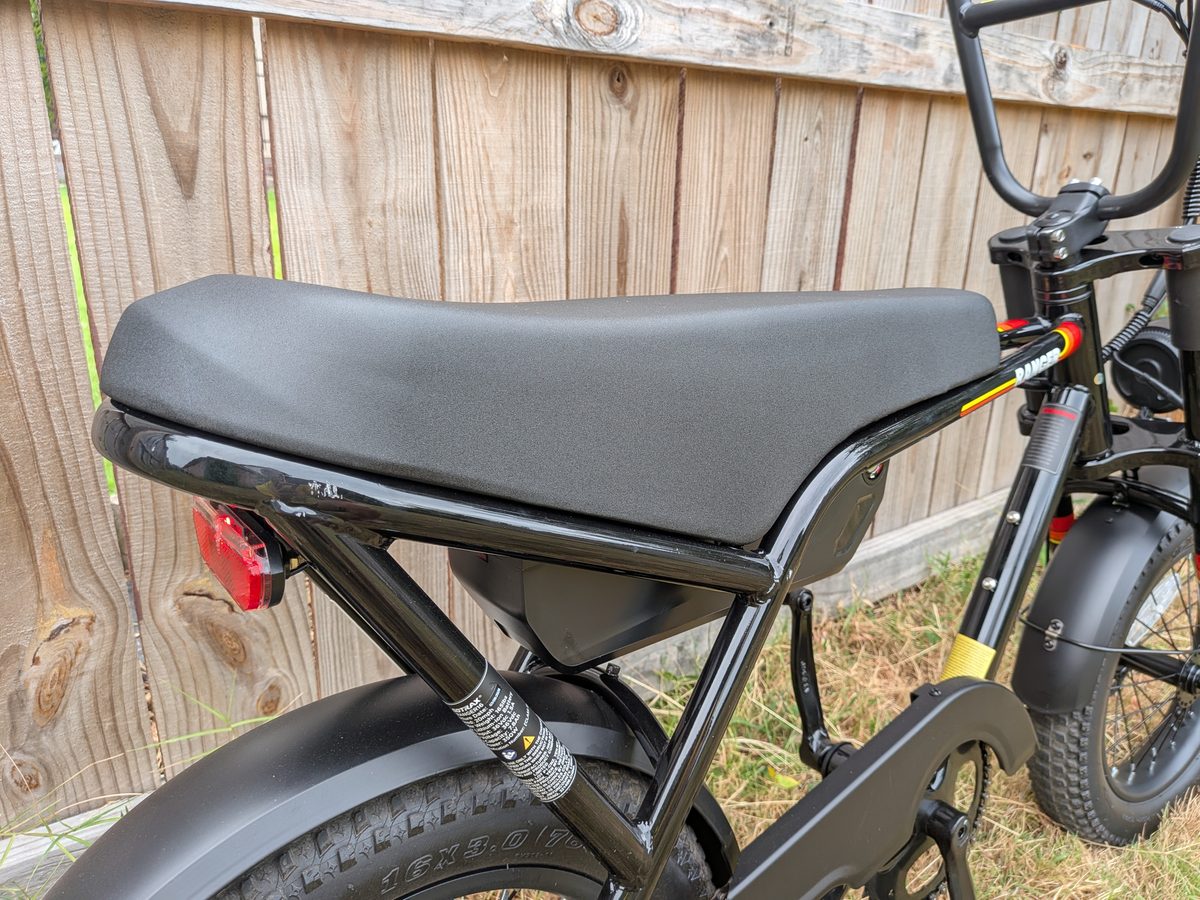 Gotrax Ranger 16 moto seat with battery underneath
