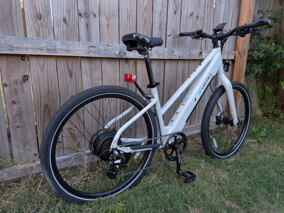 Rear three-quarter view of the Lectric XPress Lite