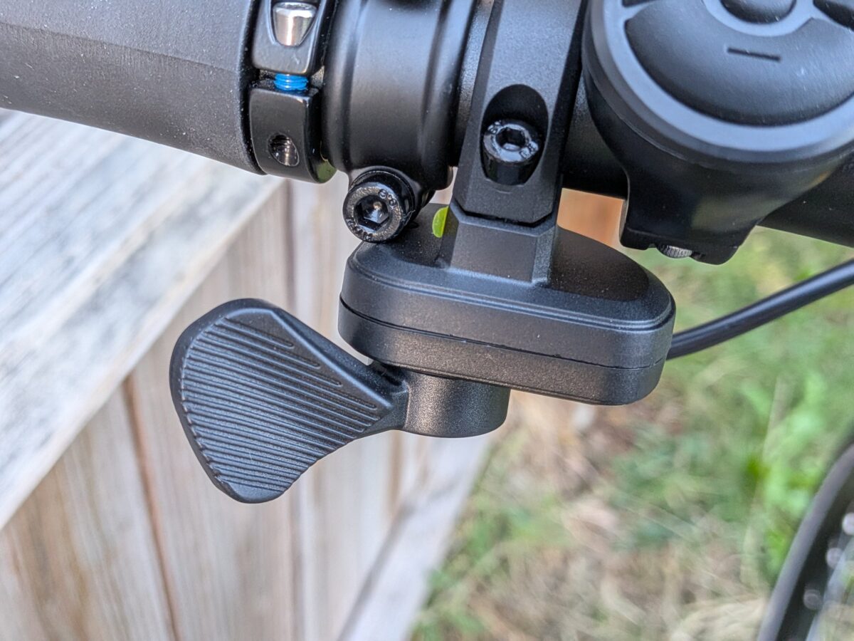 Left-hand thumb throttle on the Lectric XPress Lite